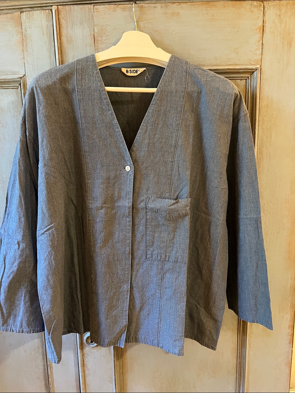 B SIDES Men's Charcoal Gray V-Neck Button-Front Casual Shirt